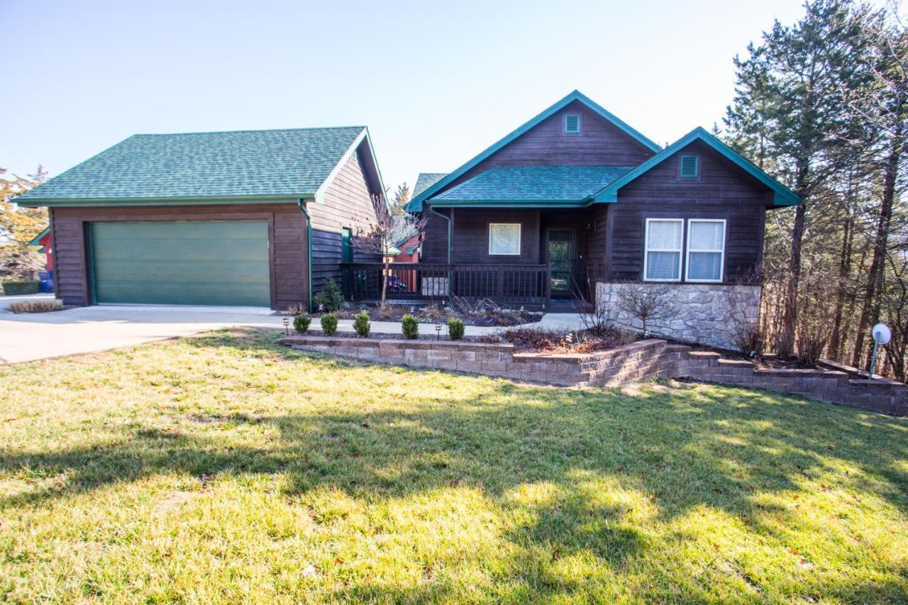 The Lodge At Old Kinderhook Camdenton Exterior photo